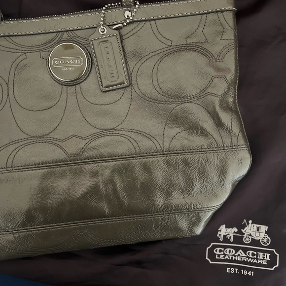 Coach Hand bag - Picture 1 of 5